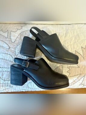 INTENTIONALLY BLANK Honcho Slingback Mules Clog Heels Black Leather  size 6
